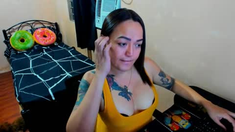 kimmy online show from March 31, 4:40 pm