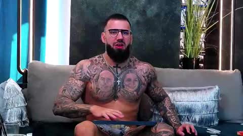 masterkingofmuscle online show from March 5, 10:11 am