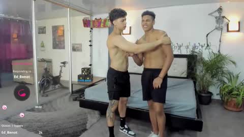 Team Cris Darwin- Fernando- Stiven- David online show from October 12, 12:53 pm