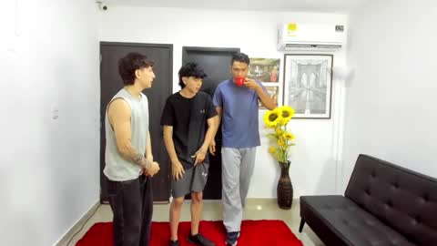 Team Cris Darwin- Fernando- Stiven- David online show from February 23, 11:45 am