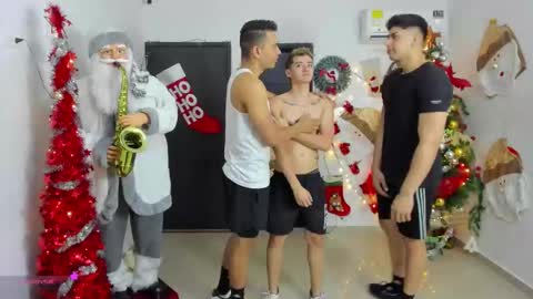 Team Cris Darwin- Fernando- Stiven- David online show from December 21, 11:49 am