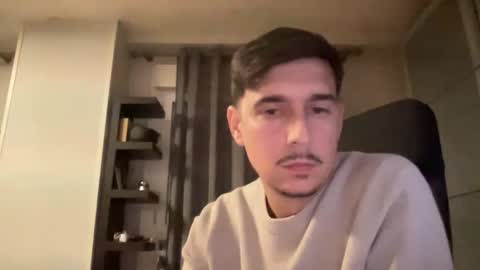 Aaron online show from December 21, 8:26 pm