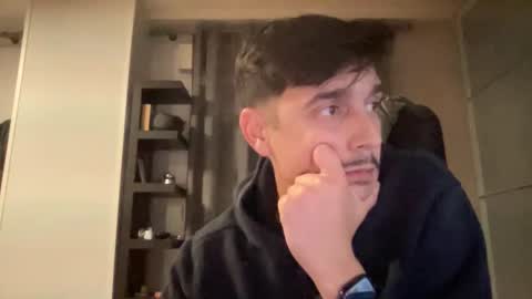 Aaron online show from December 16, 9:54 pm