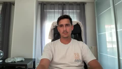 Aaron online show from June 11, 4:38 pm