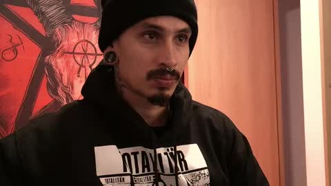 Mateo online show from April 2, 11:33 pm