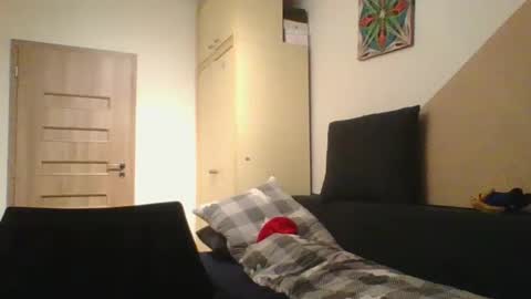 Saknoel online show from December 14, 7:14 pm