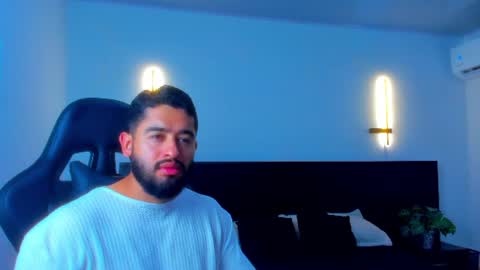 Mathew Flintt  online show from July 26, 10:18 pm