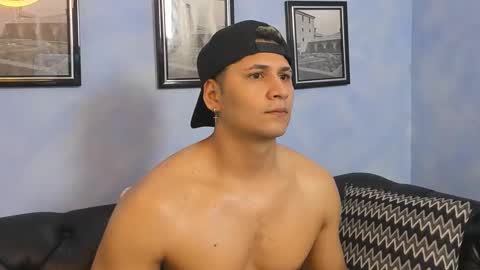 mathias cocks online show from September 17, 4:49 am