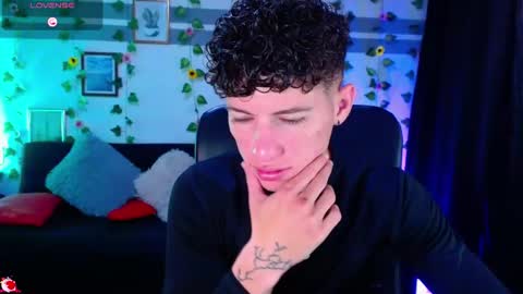     online show from March 22, 8:35 pm