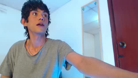 matiasganthier online show from September 15, 8:43 pm