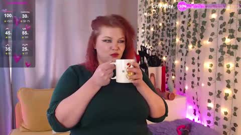 Snapshot of matreshka66 chatting on September 30, 9:09 am Daria online show from September 30, 9:09 am