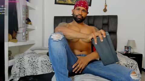 matt rodriguez92 online show from November 22, 7:45 pm