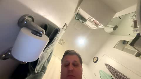 mattallen38117 online show from April 22, 9:11 pm