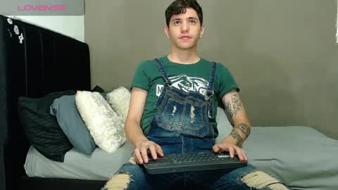 ---Matteo--- online show from April 3, 3:24 am