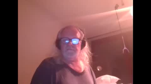 Snapshot of matthy60 chatting on September 17, 6:22 pm Matthias online show from September 17, 6:22 pm