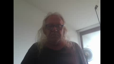 Snapshot of matthy60 chatting on October 5, 12:57 pm Matthias online show from October 5, 12:57 pm