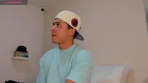 mattiwsmorris_ online show from April 19, 1:17 am