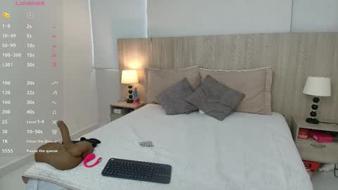 katerin online show from December 5, 11:41 am