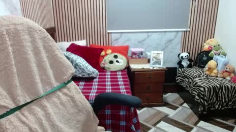 Sonia online show from April 22, 4:58 pm