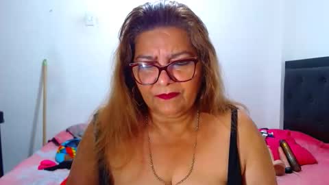 maturehot649 online show from November 5, 6:26 am