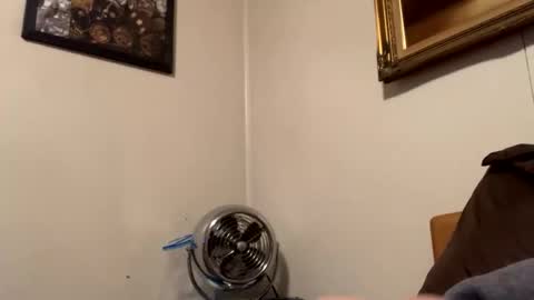 maturejerky online show from December 15, 3:35 am