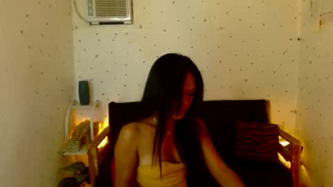 maturity_mommy_intown online show from October 7, 7:10 pm