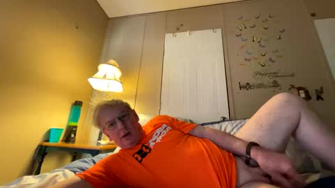 maurice1922 online show from December 22, 6:26 pm