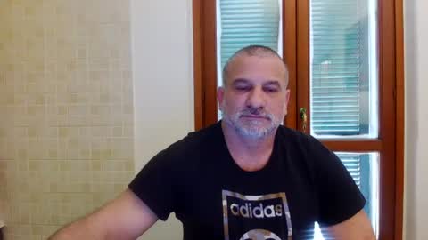 mauro1971 online show from March 27, 10:49 am