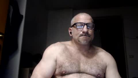 mauro1971 online show from April 28, 2:27 am