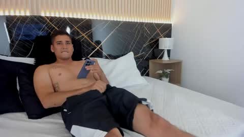 mauro_boy online show from May 26, 7:31 pm