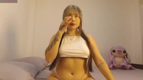 mav__rossi online show from April 14, 7:39 pm