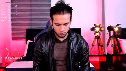 Max Conor online show from March 10, 11:01 am