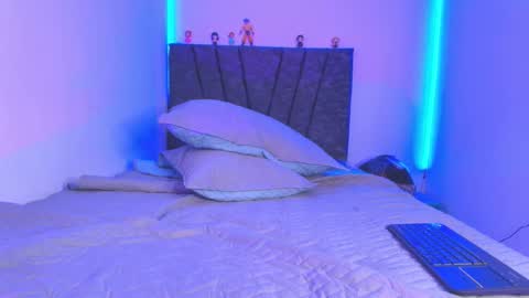 max_foxx00 online show from March 25, 12:06 am