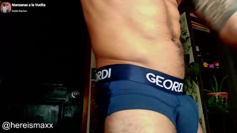 Max Follow me IGX hereismaxx online show from December 31, 8:26 am