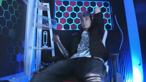 Max online show from March 18, 3:56 am