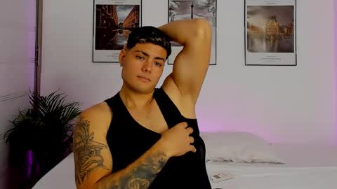 Snapshot of max_miuller chatting on October 16, 2:44 am max_miuller online show from October 16, 2:44 am