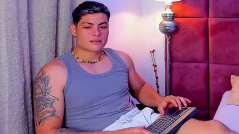 Snapshot of max_miuller chatting on October 15, 2:26 am max_miuller online show from October 15, 2:26 am