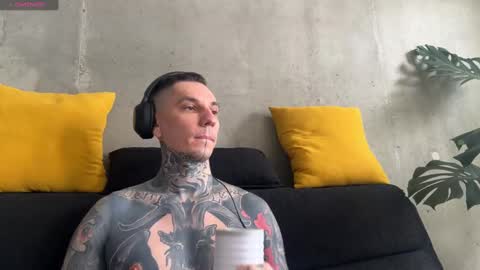    online show from October 5, 7:17 am