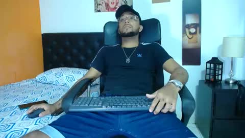max_sexyhot26 online show from February 21, 3:01 am