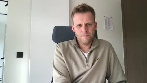 Max take off clothes online show from November 15, 12:07 pm