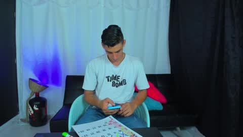 MAX     online show from March 10, 6:05 am