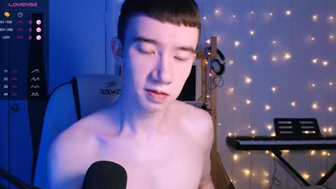 Max online show from December 20, 5:47 am