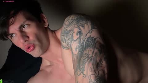 Max online show from February 3, 9:08 pm