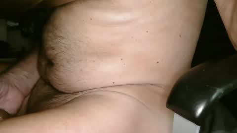 Snapshot of maxhot2556 chatting on February 20, 7:01 am maxhot2556 online show from February 20, 7:01 am