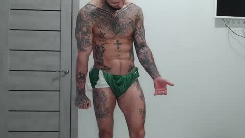 Maximus Fox online show from April 25, 7:21 am