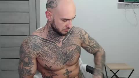 Maximus Fox online show from April 28, 4:28 am