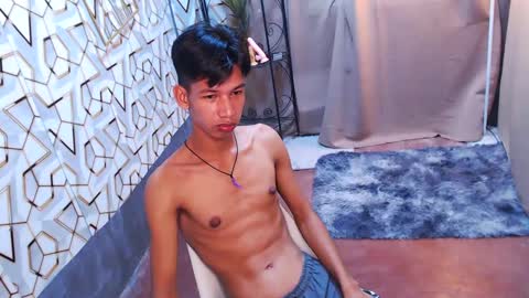 Reyn online show from February 8, 4:04 pm