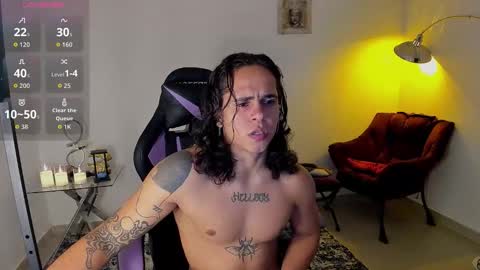 maximiliano_scoott_ online show from November 18, 12:02 am