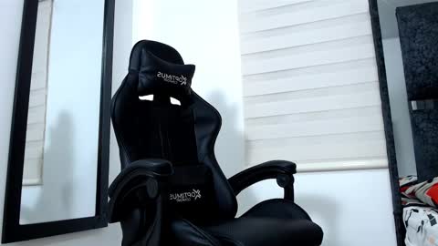 Maximo Sebastian online show from March 12, 7:02 am