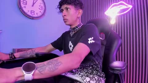 MAXIMO online show from March 1, 4:06 am